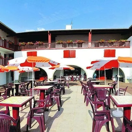 Vvf Pays Basque La Rhune Feriepark Sare